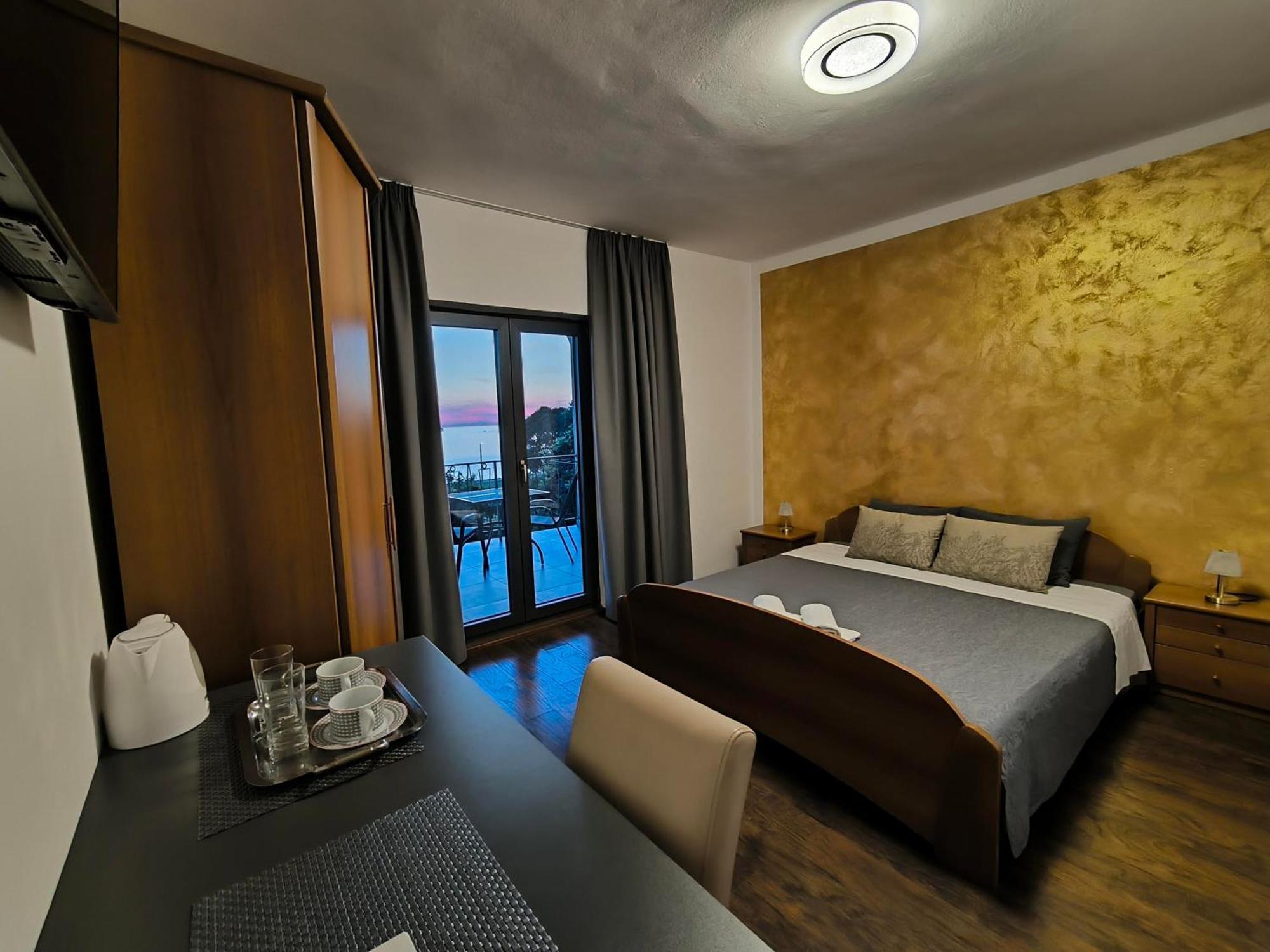 Rooms And Apartment Matika Rovinj Luaran gambar