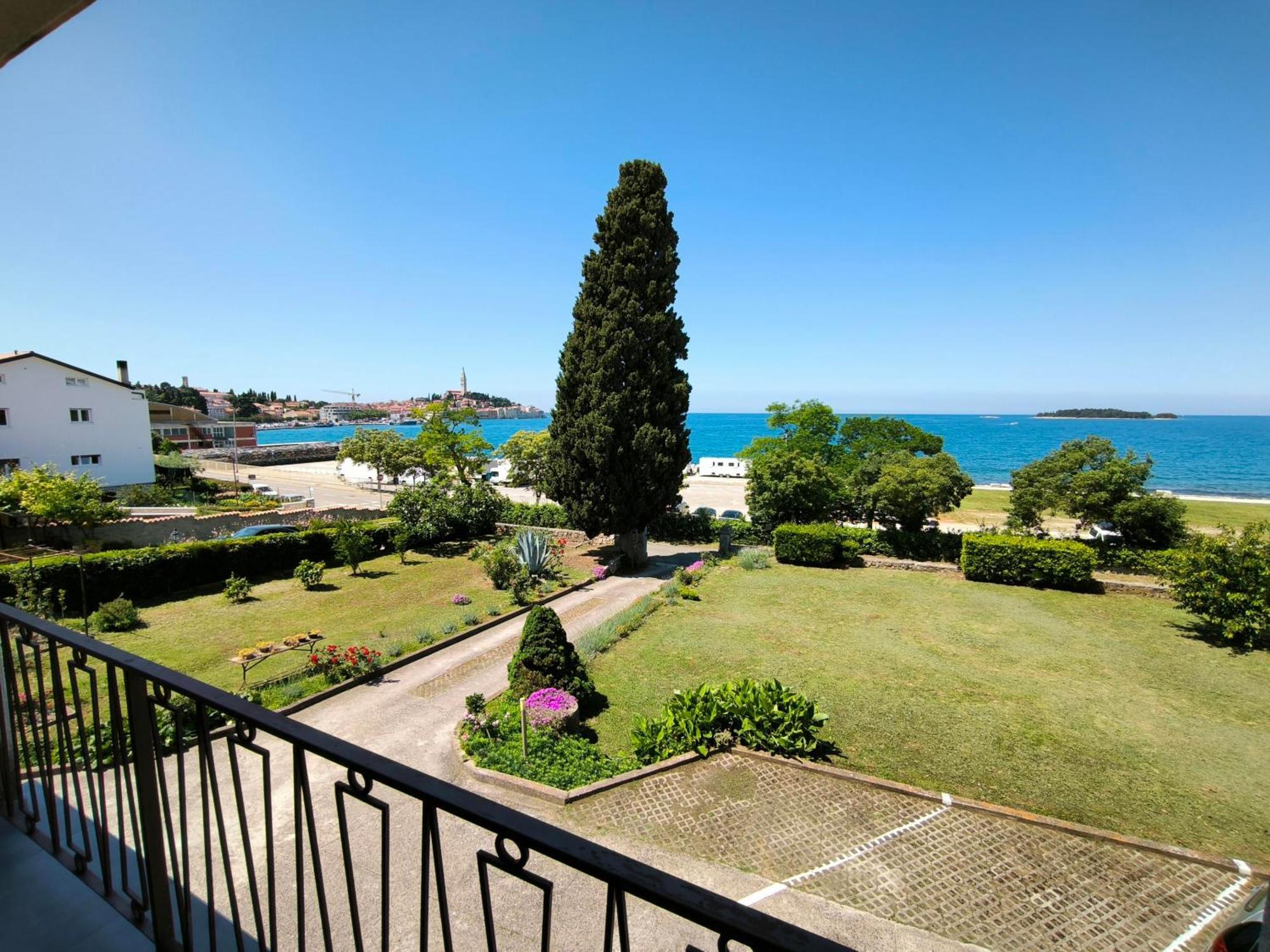 Rooms And Apartment Matika Rovinj Luaran gambar