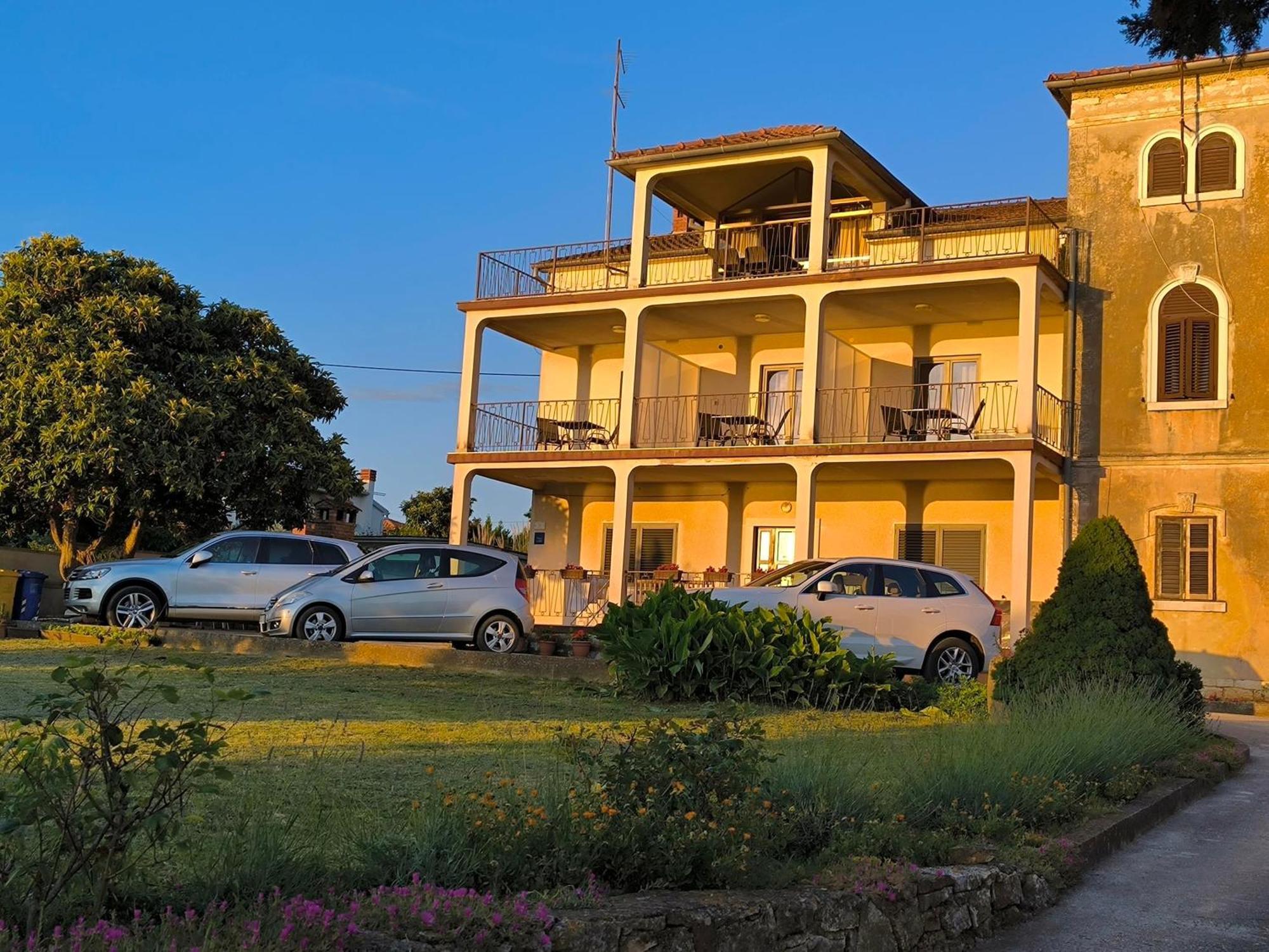 Rooms And Apartment Matika Rovinj Luaran gambar